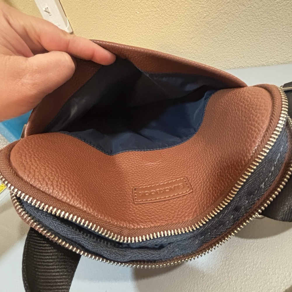 Bugatti Horizon 2 Blackbook Leather Crossbody Bag In Cognac Adjustable Straps - Picture 3 of 16